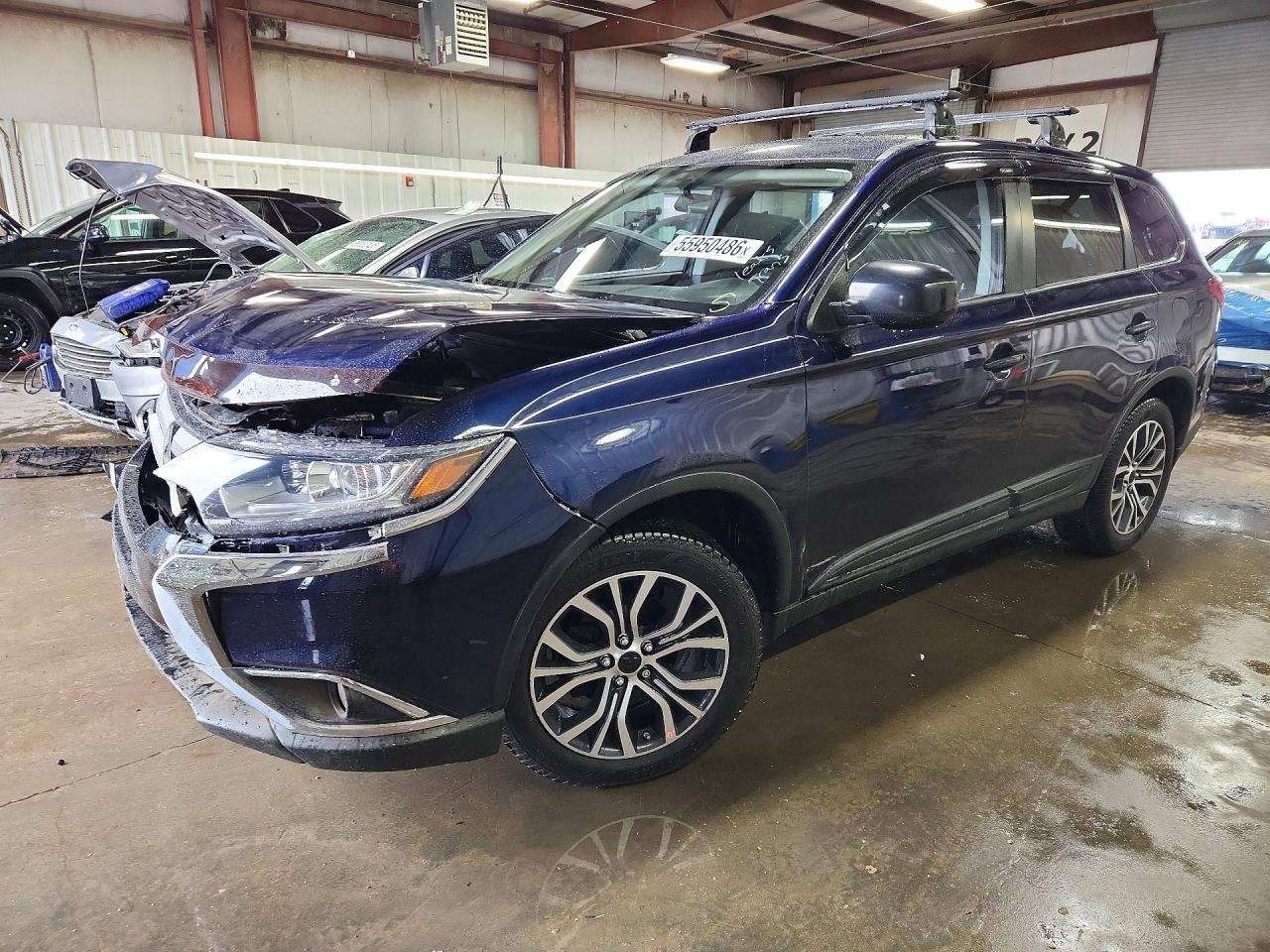 2016 Mitsubishi Outlander SE, VIN JA4AZ3A38GZ015446 — Front end