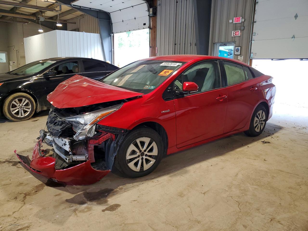 2016 Toyota Prius Three, VIN JTDKARFU5G3522328 — Front end