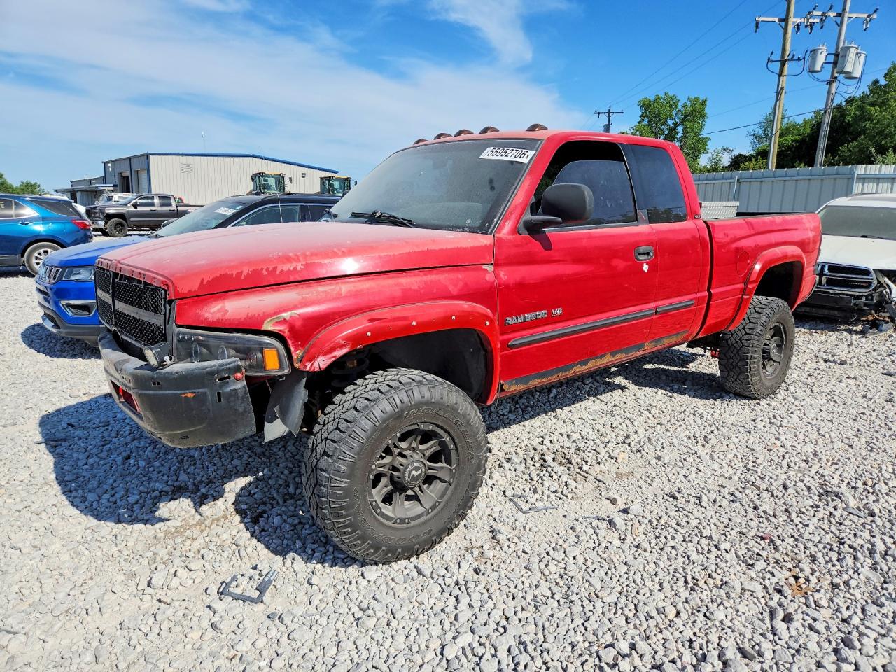 2002 Dodge 2500, VIN 3B7KF23Z82M241415 — Front end