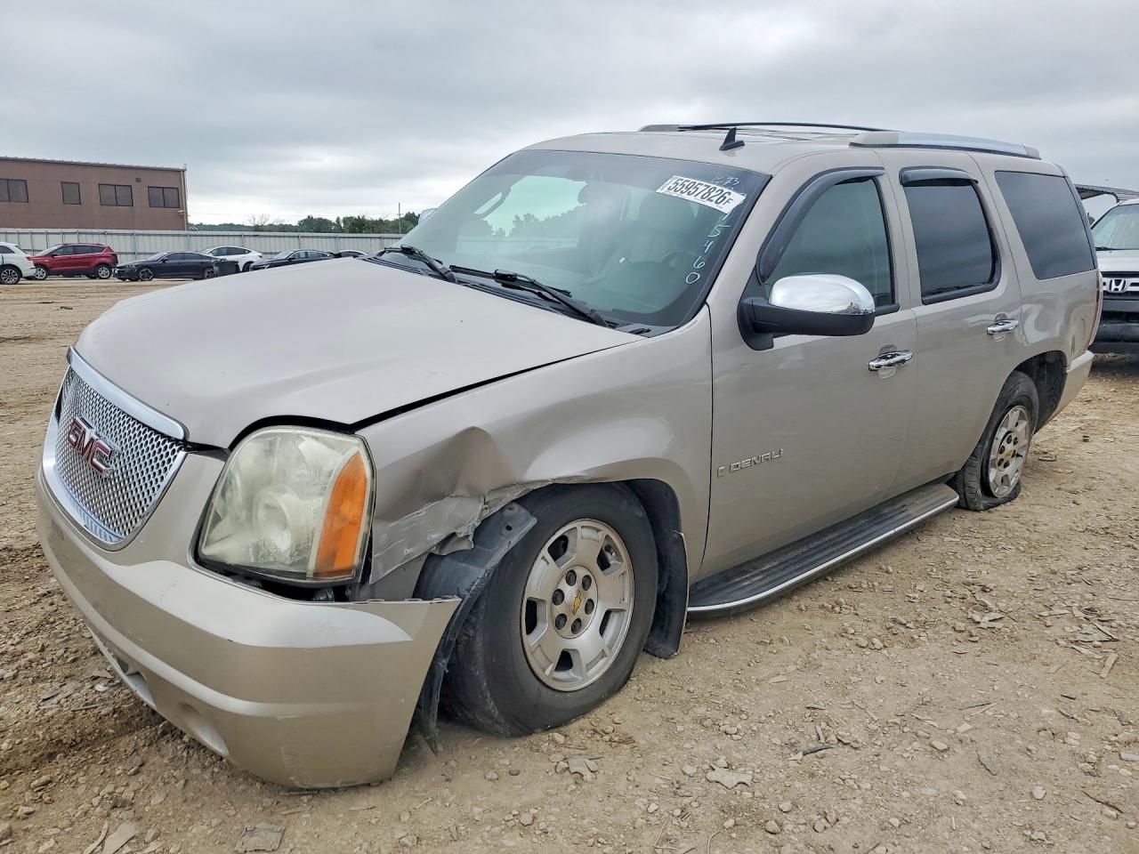 2007 GMC Yukon Denali, VIN 1GKFK63857J315460 — Undercarriage