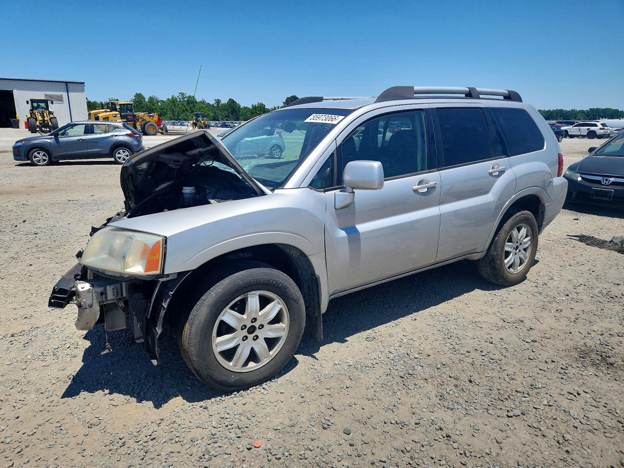 2011 Mitsubishi Endeavor LS, VIN 4A4JM2ASXBE029153 — Front end