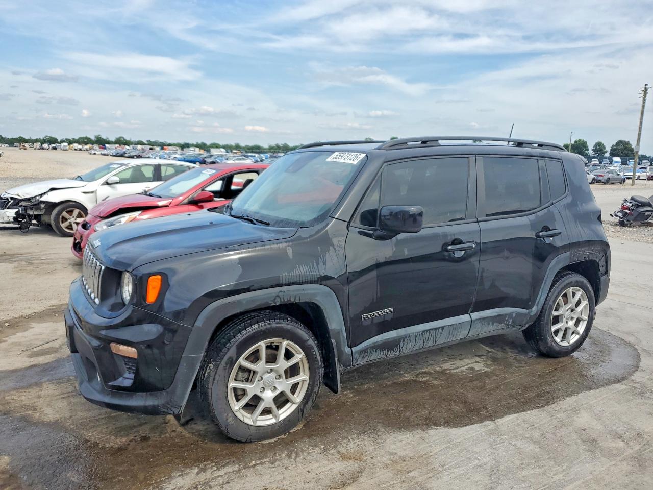 2021 Jeep Renegade Latitude, VIN ZACNJCBB8MPM69515 — Rear end