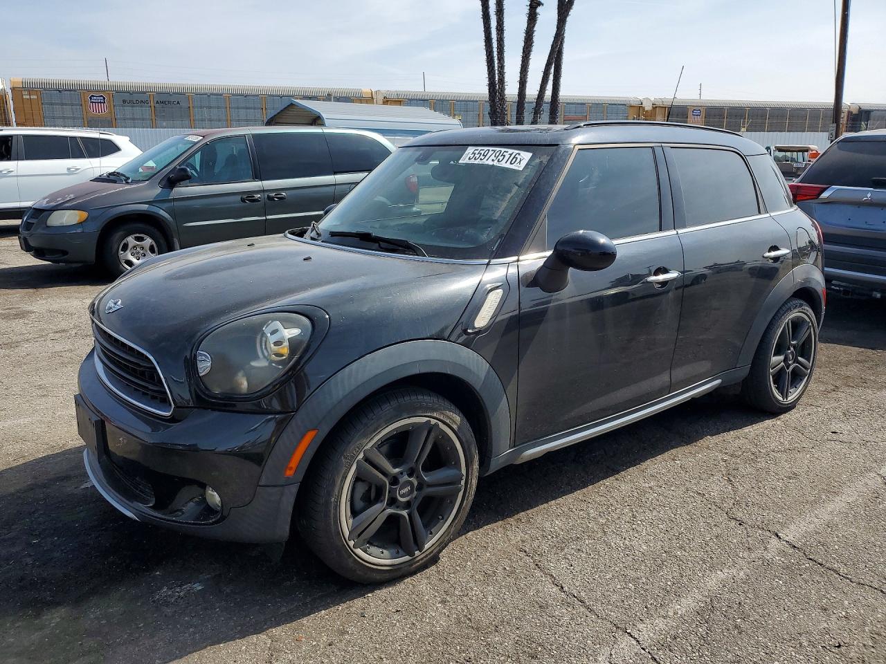 2016 MINI Countryman, VIN WMWZB3C54GWR48402 — Minor dents and scratches