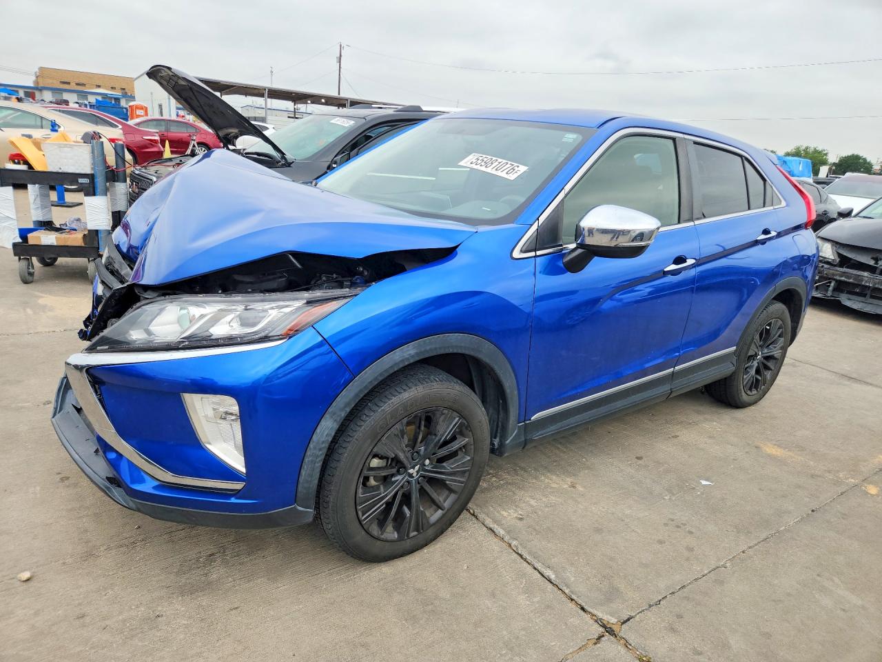 2018 Mitsubishi Eclipse Cross LE, VIN JA4AT4AA5JZ065038 — Front end