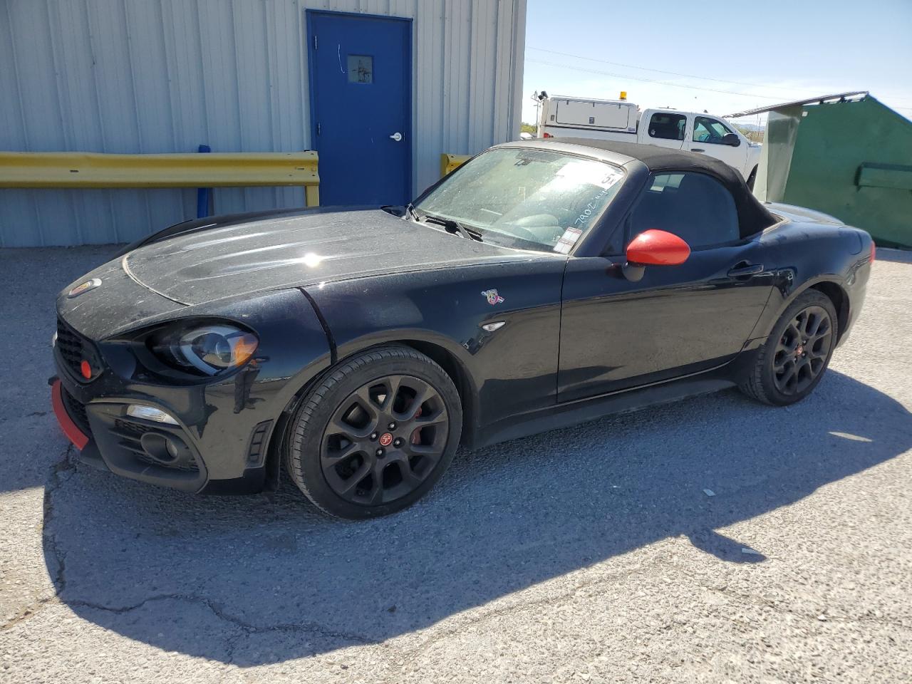 2019 FIAT 124 Spider Lusso, VIN JC1NFAEK6K0143278 — Front end