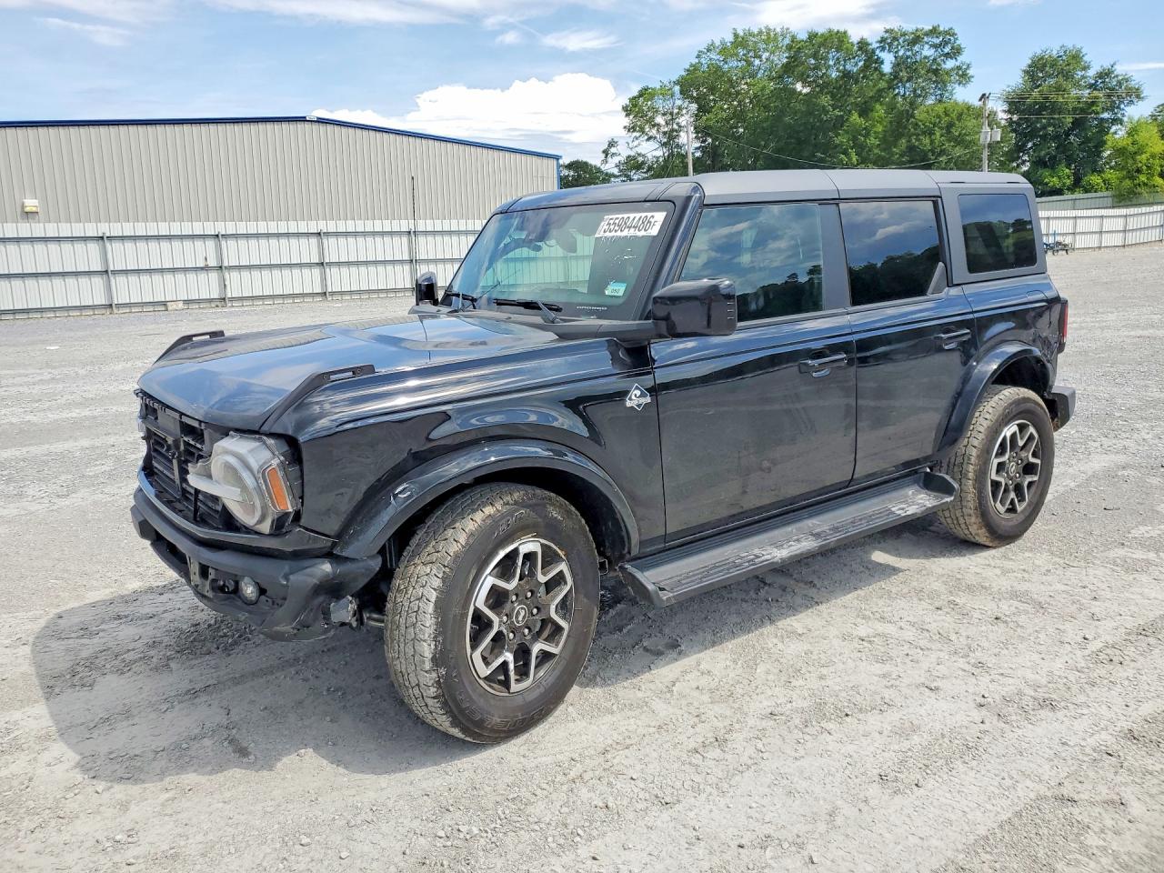 2025 Ford Bronco Outer Banks, VIN 1FMDE8BH5SLB67634 — Front end
