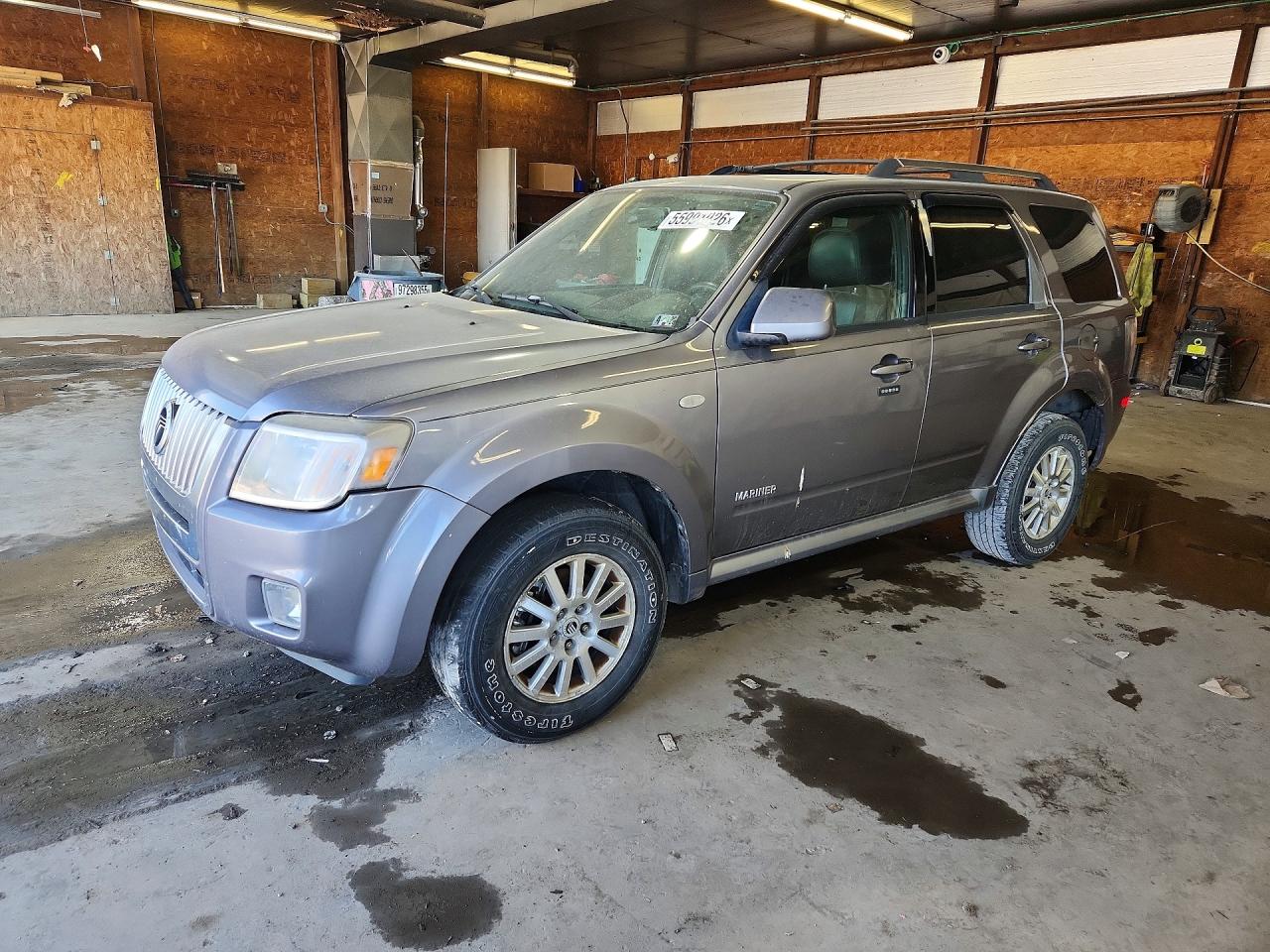 2008 Mercury Mariner Premier, VIN 4M2CU97178KJ02779 — Minor dents and scratches