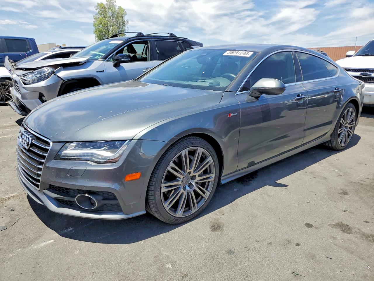 2014 Audi A7 Prestige, VIN WAU2GBFC3EN063375 — Мелкие вмятины и царапины