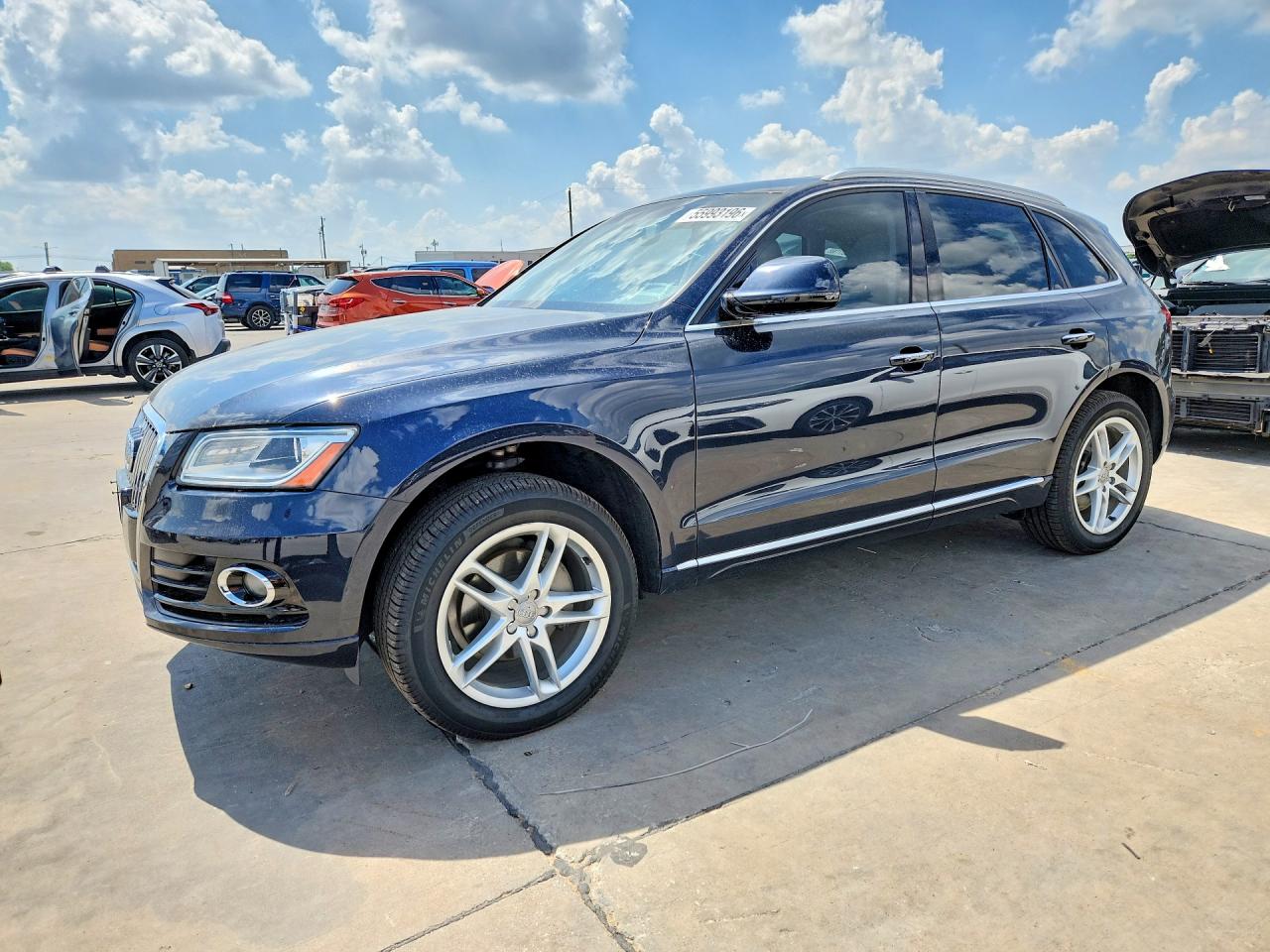 2016 Audi Q5 Premium, VIN WA1C2AFPXGA058634 — Normal wear