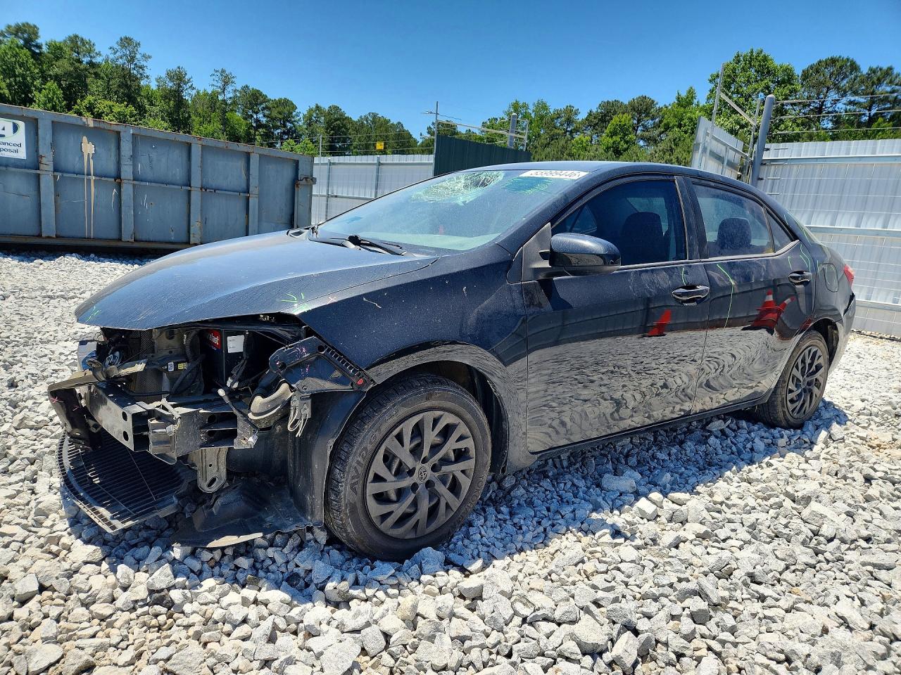 2018 Toyota Corolla LE, VIN 5YFBURHEXJP825374 — Front end