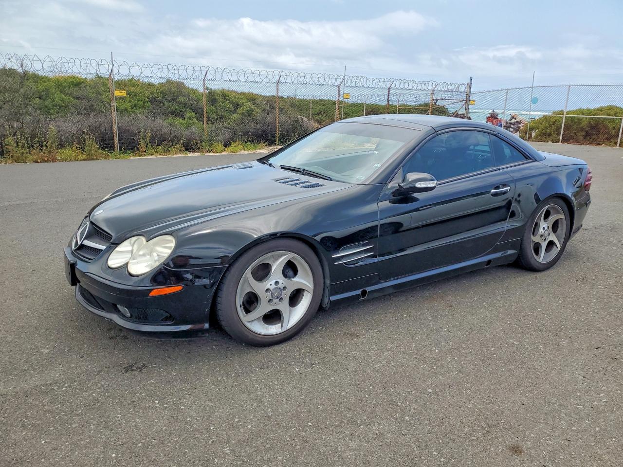 2003 Mercedes-Benz SL 500, VIN WDBSK75F13F043027 — Side
