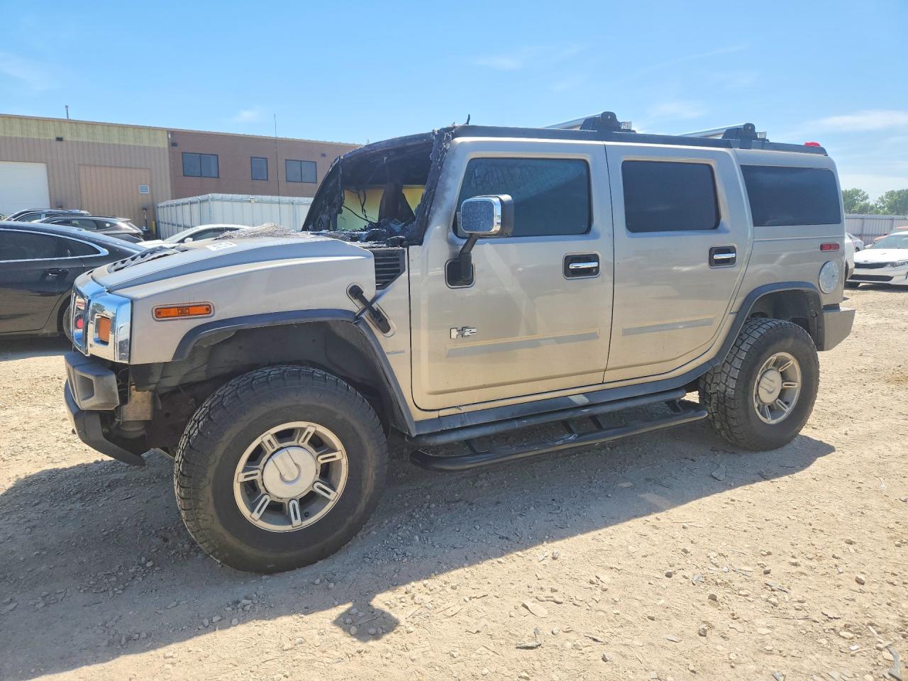 2004 Hummer H2, VIN 5GRGN23U44H107830 — Пожар в салоне