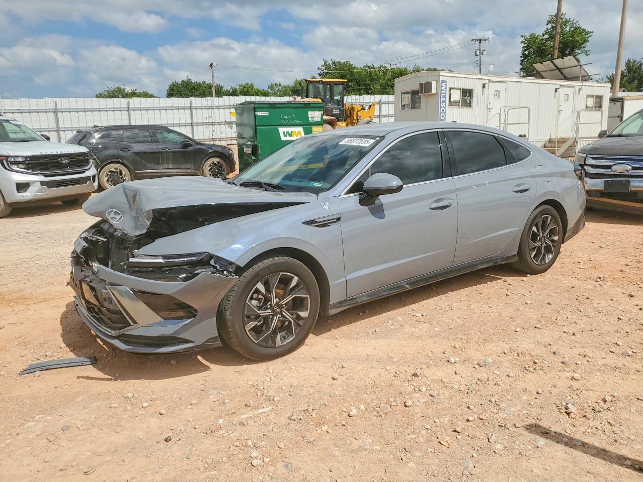 2024 Hyundai Sonata SEL, VIN KMHL64JA9RA354225 — Перед
