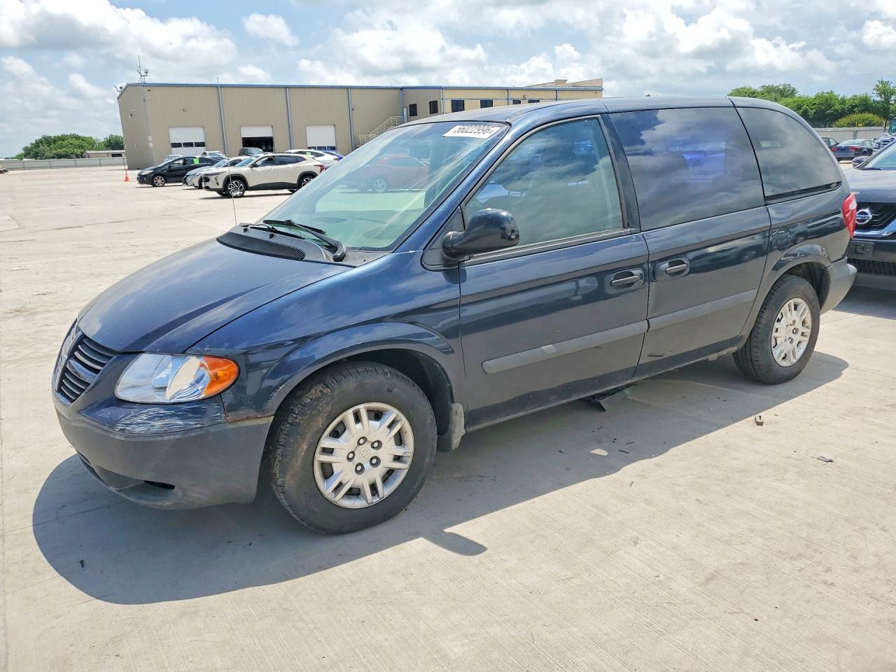 2007 Dodge Caravan SE, VIN 1D4GP25BX7B154328 — Зад