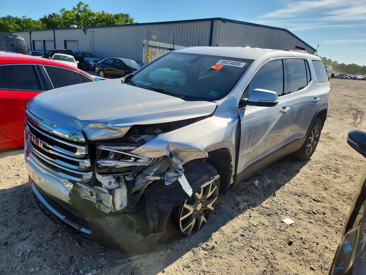 2020 GMC Acadia SLE, VIN 1GKKNKLA6LZ200671 — Перед