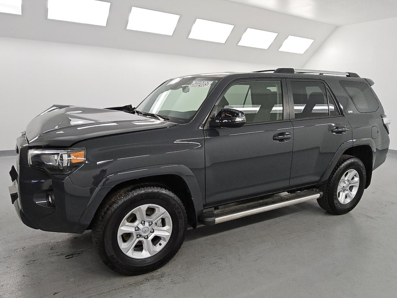 2024 Toyota 4Runner SR5, VIN JTEEU5JR9R5315993 — Front end