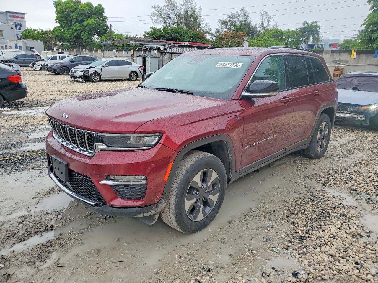 2023 Jeep Grand Cherokee, VIN 1C4RJYB65PC649094 — Front end
