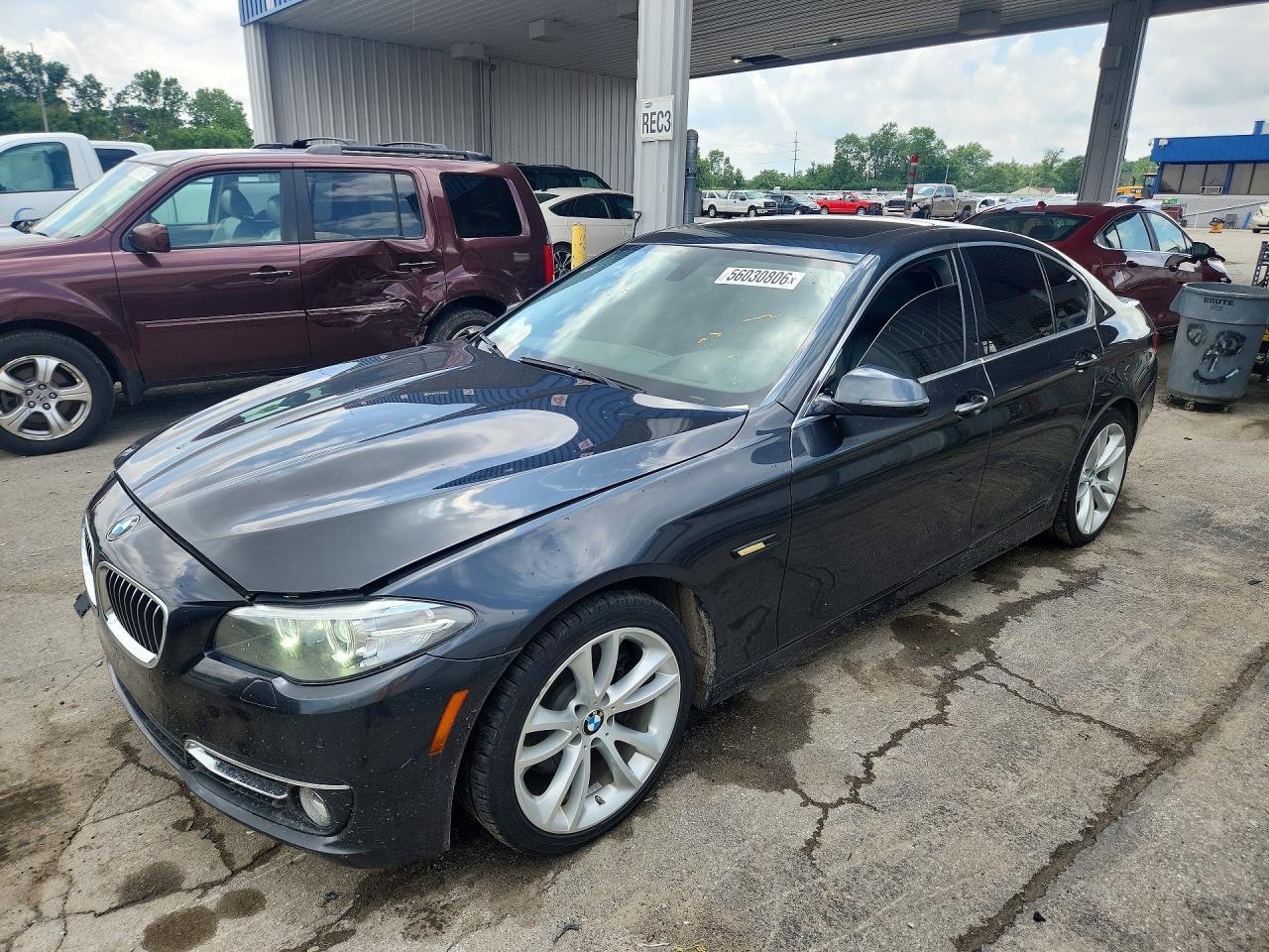 2016 BMW 5 Series 535i xDrive, VIN WBA5B3C50GG256257 — Front end