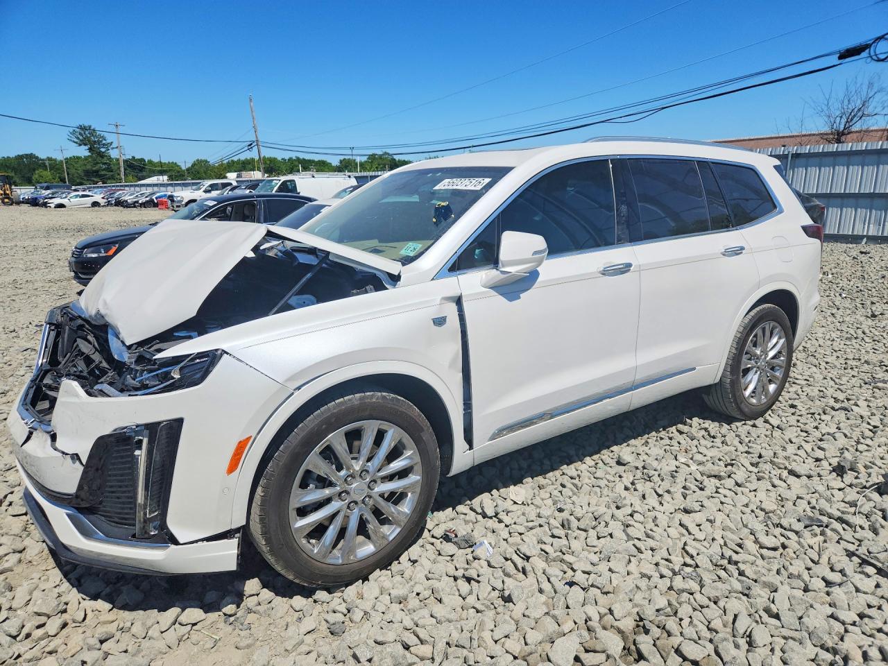2021 Cadillac XT6 Premium Luxury, VIN 1GYKPERS5MZ227914 — Перед