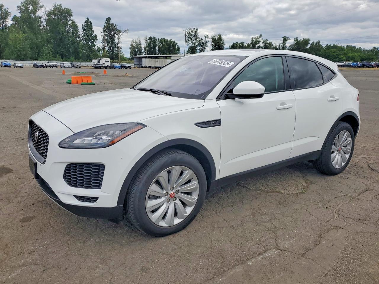2020 Jaguar E-Pace SE, VIN SADFP2FX5L1Z89728 — Side