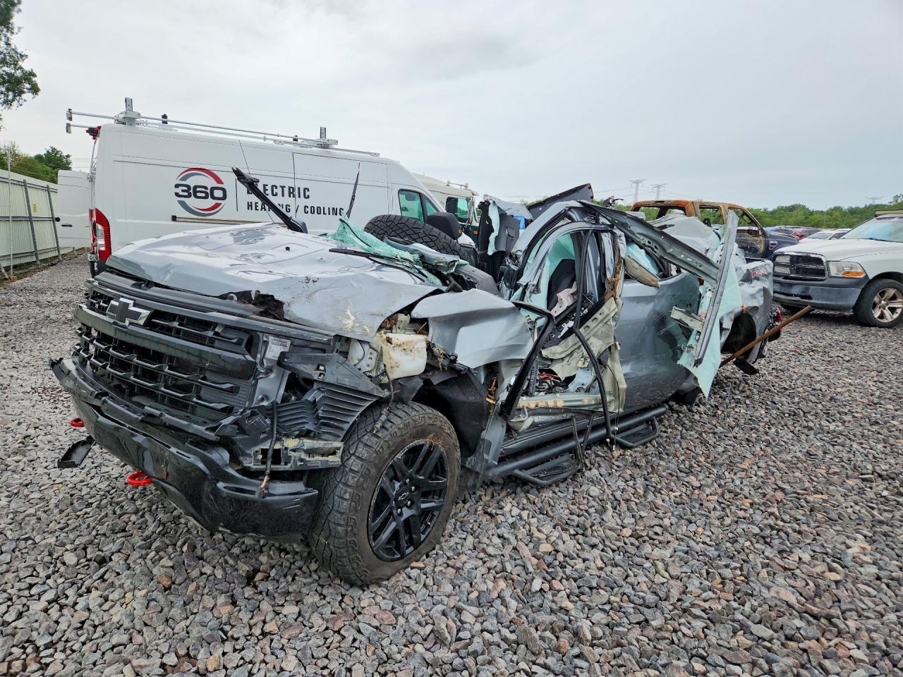 2025 Chevrolet Silverado 1500 LT Trail Boss, VIN 3GCUKFED8SG200844 — Rollover