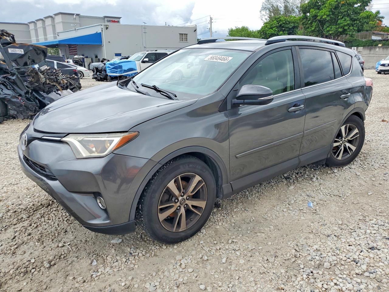 2016 Toyota RAV4 XLE, VIN JTMWFREVXGD083019 — Rear end