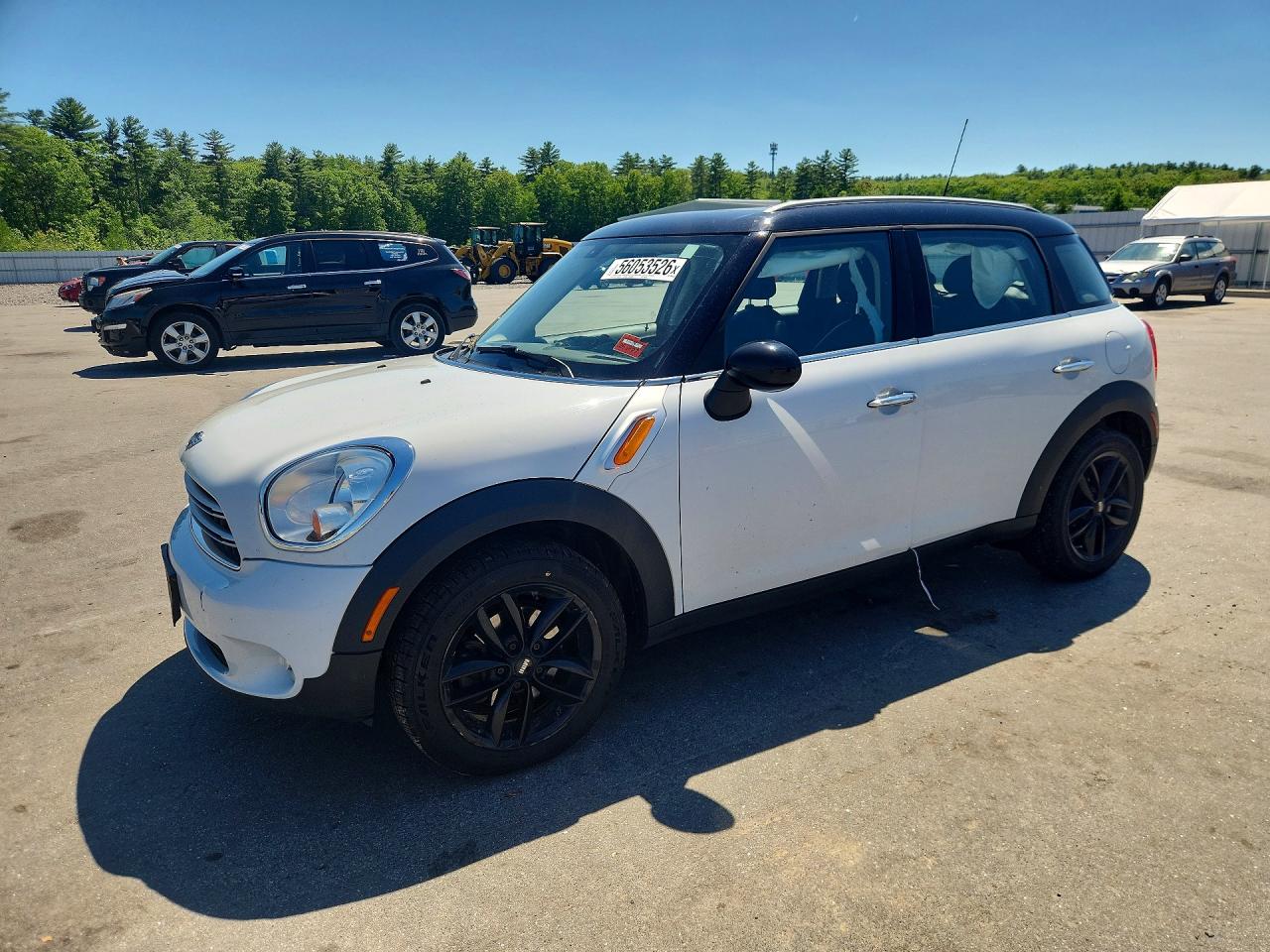 2016 MINI Countryman, VIN WMWZB3C56GWR49308 — Front end