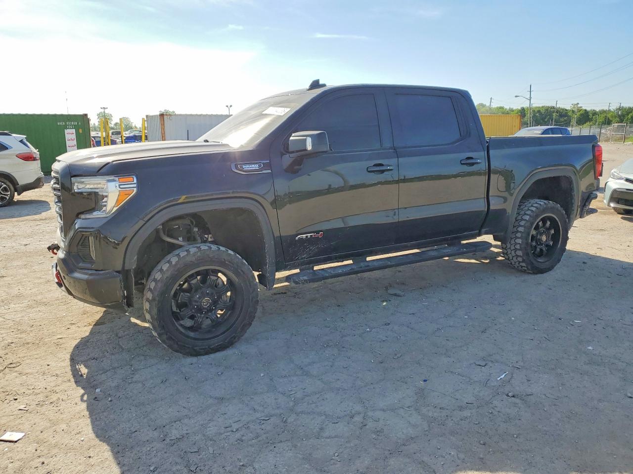 2020 GMC Sierra 1500 AT4, VIN 3GTU9EET0LG304002 — Front end
