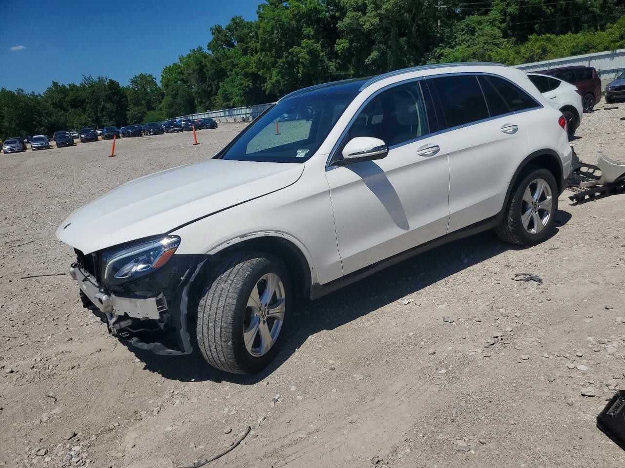 2018 Mercedes-Benz GLC 300, VIN WDC0G4KB9JV112067 — Перед