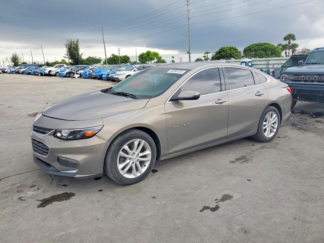 2018 Chevrolet Malibu LT, VIN 1G1ZD5ST6JF114687 — Ранее повреждён