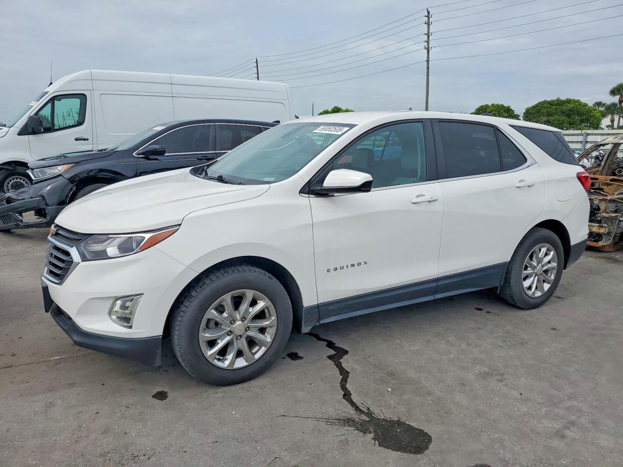 2021 Chevrolet Equinox LT, VIN 2GNAXKEV3M6105426 — Prior damage history