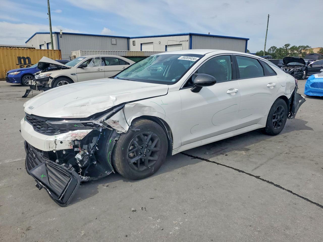 2025 Kia K5 LXS, VIN KNAG24J73S5305068 — Front end