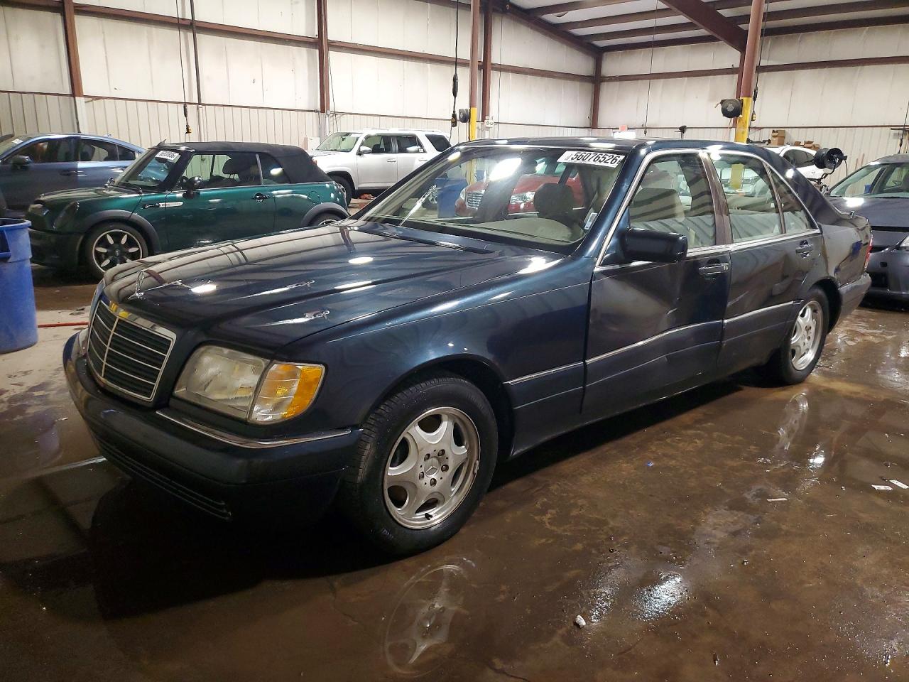 1997 Mercedes-Benz S 320/430/500, VIN WDBGA32G5VA369251 — Side