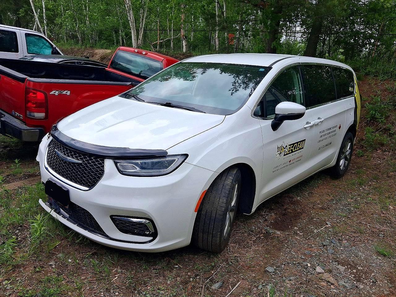 2023 Chrysler Pacifica Touring L, VIN 2C4RC3BG1PR565738 — Front end