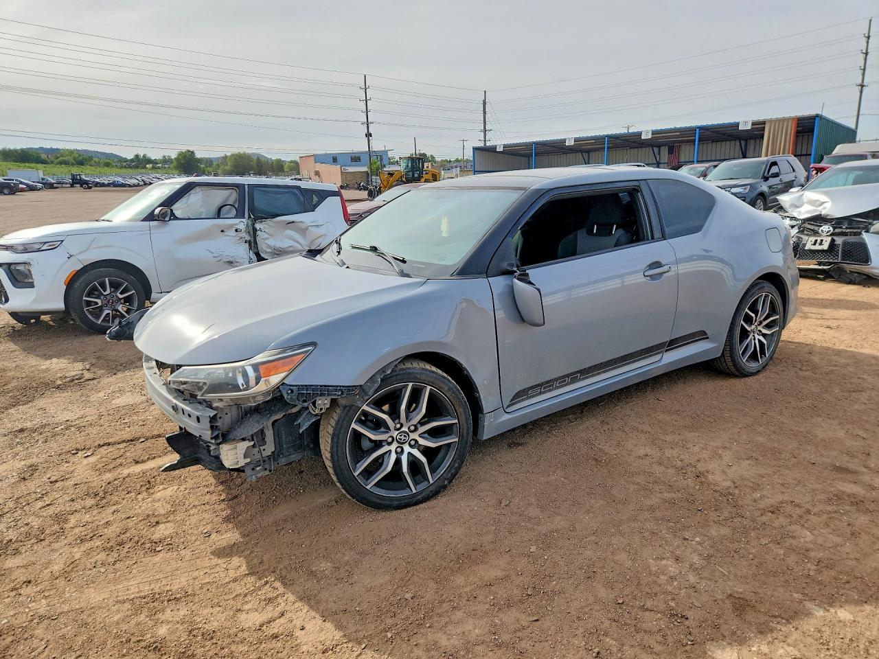 2016 Scion tC, VIN JTKJF5C77GJ015827 — Front end