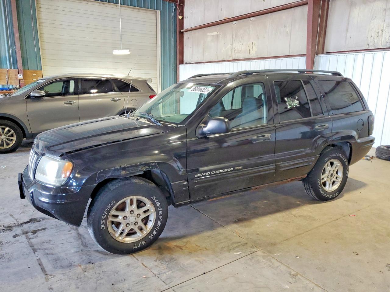 2004 Jeep Grand Cherokee Laredo, VIN 1J4GW48S14C323126 — Minor dents and scratches