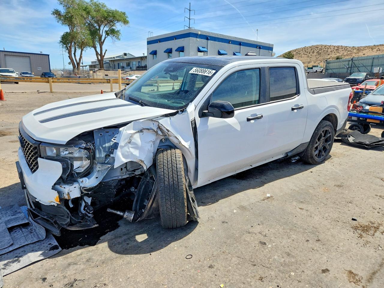 2025 Ford Maverick XLT, VIN 3FTTW8JA5SRB53364 — Front end