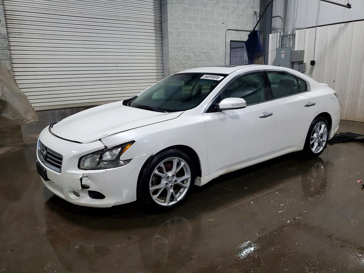 2012 Nissan Maxima SV, VIN 1N4AA5AP4CC861460 — Перед