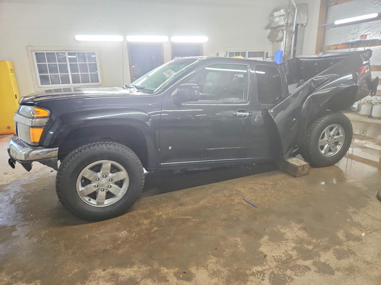 2009 Chevrolet Colorado 2LT, VIN 1GCDT19E198114326 — Frame damage