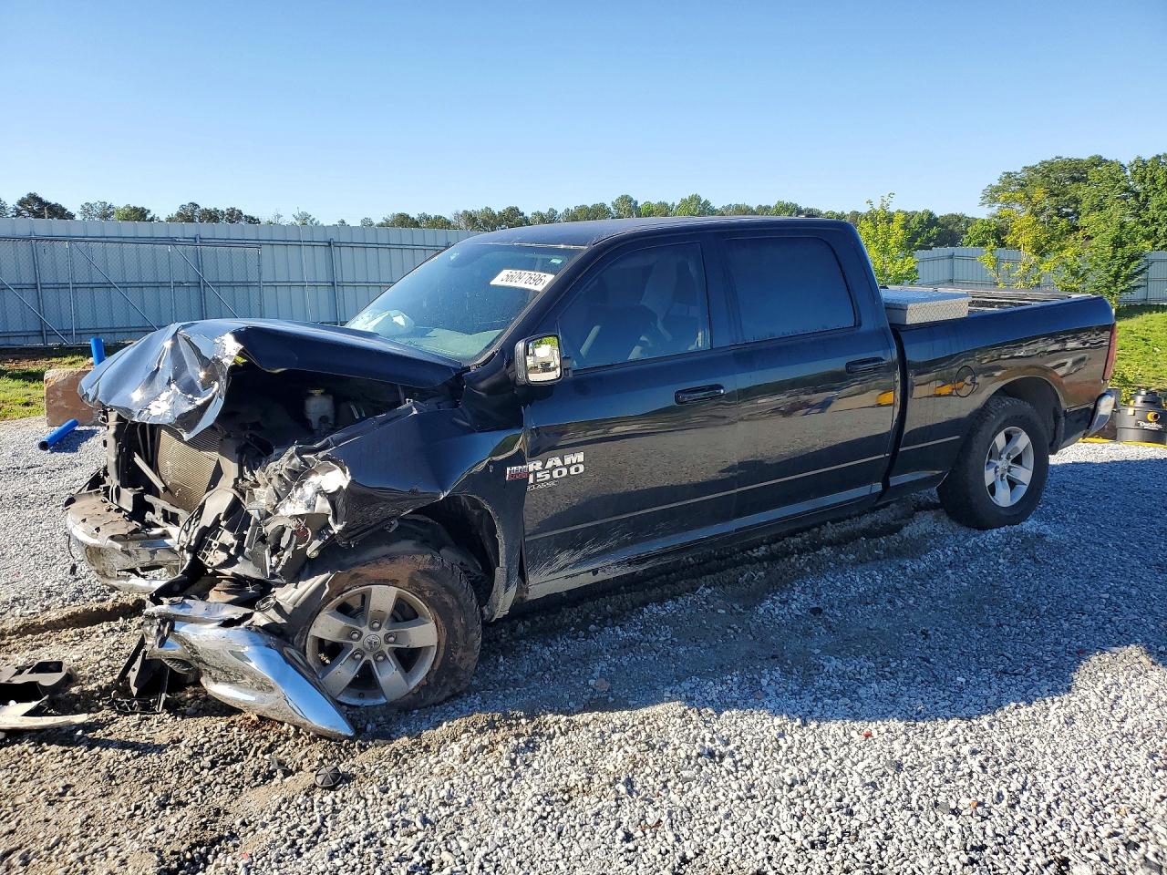 2020 Ram 1500 SLT, VIN 1C6RR6TT4LS110720 — Front end