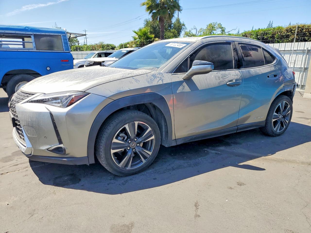 2021 Lexus UX 250h, VIN JTHX9JBH7M2052926 — Rear end