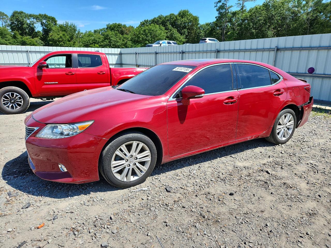 2015 Lexus ES 330, VIN JTHBK1GG9F2165391 — Зад