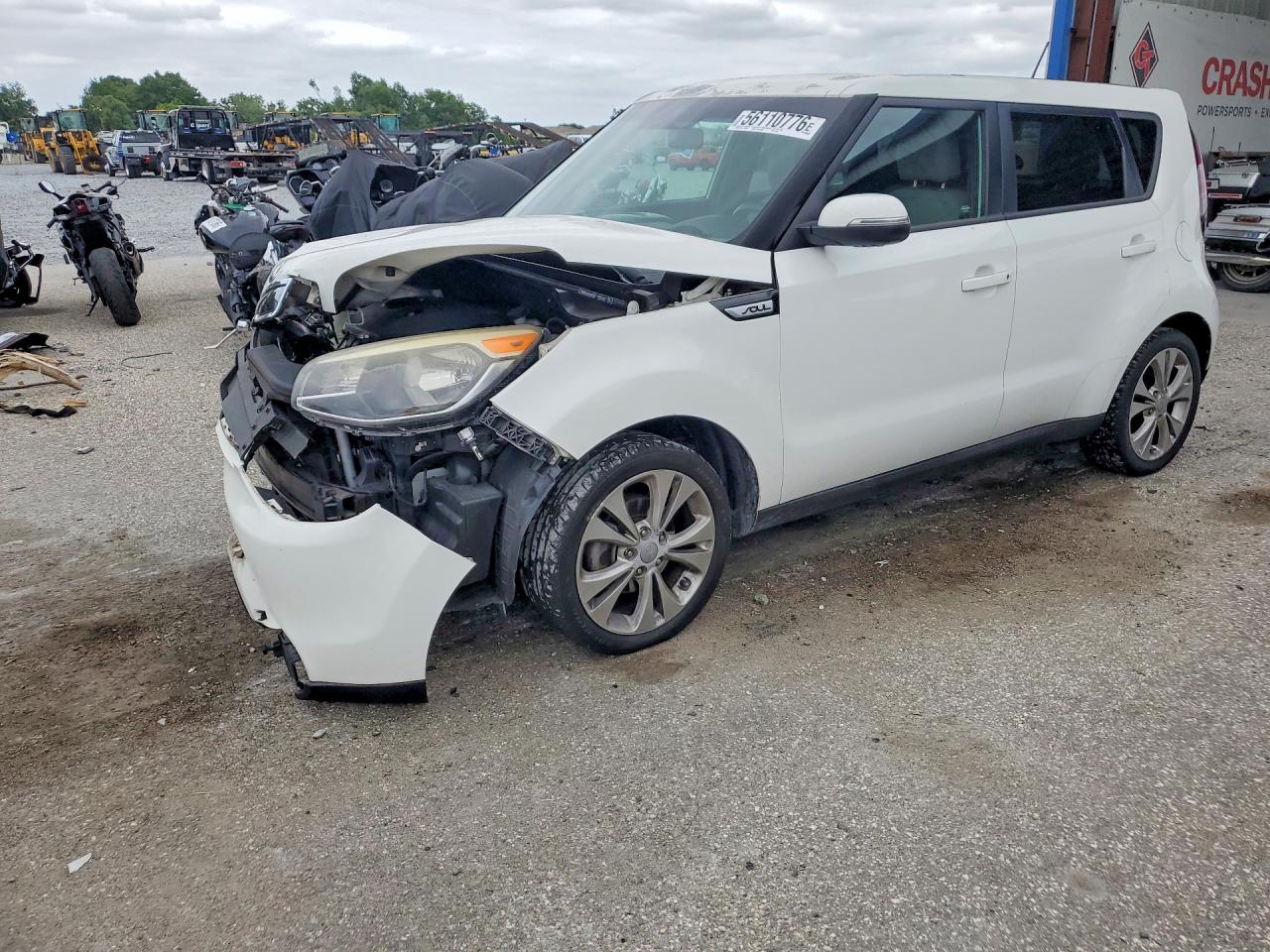 2014 Kia Soul +, VIN KNDJP3A53E7017806 — Front end