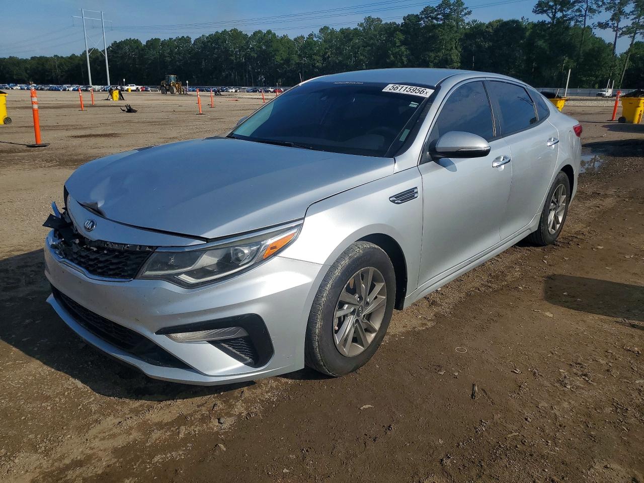 2019 Kia Optima LX, VIN 5XXGT4L37KG340315 — Front end