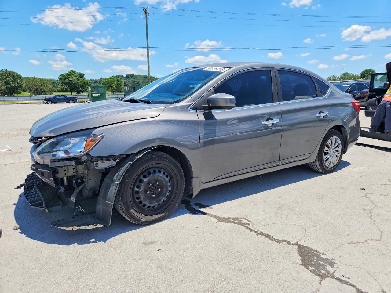 2017 Nissan Sentra SV, VIN 3N1AB7APXHY278783 — Front end
