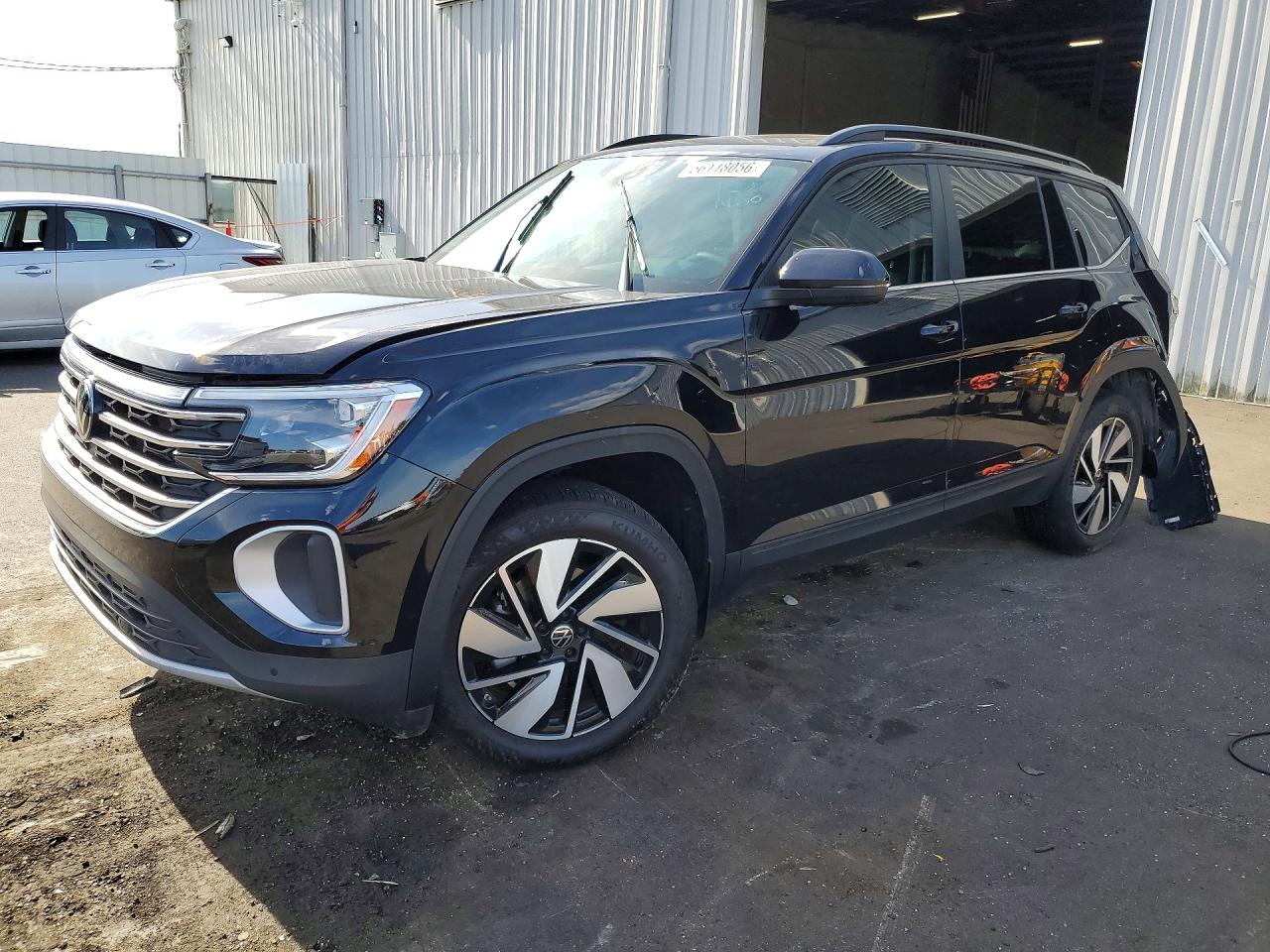 2025 Volkswagen Atlas SE, VIN 1V2JR2CA4SC546357 — Rear end