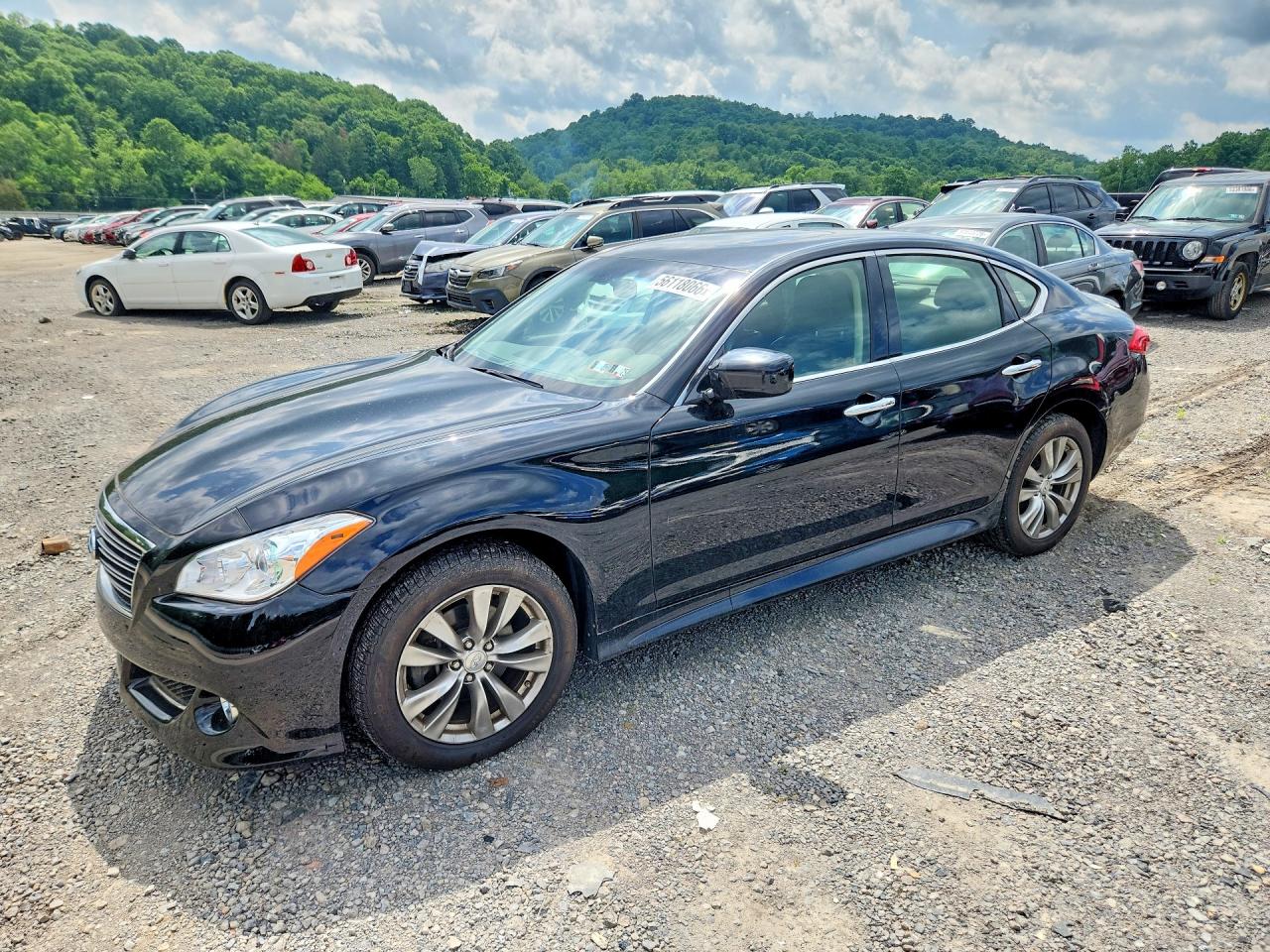 2013 Infiniti M, VIN JN1BY1AR7DM602514 — Front end