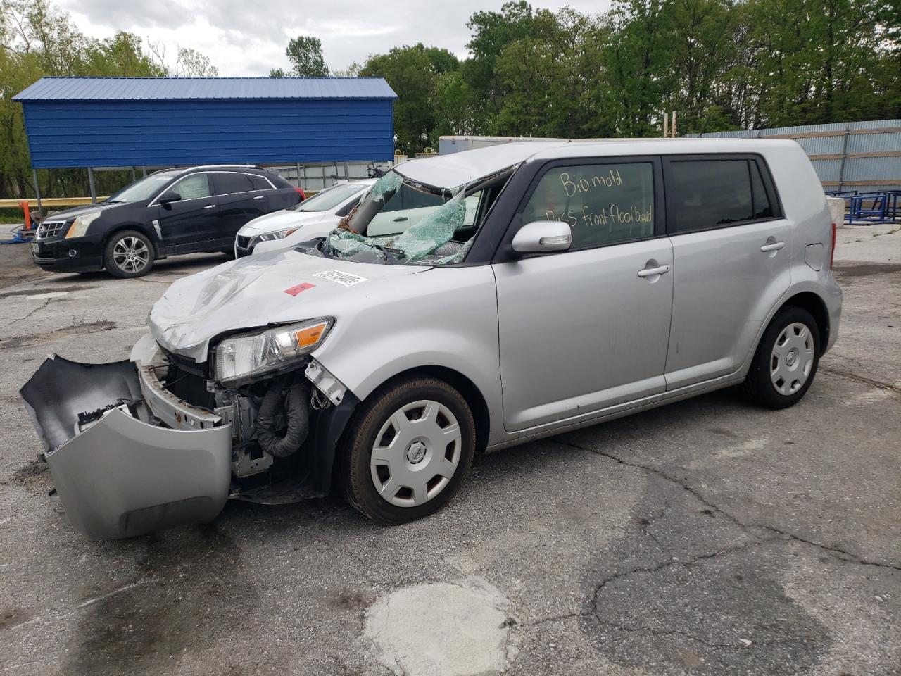 2013 Scion xB, VIN JTLZE4FEXDJ046670 — Roof