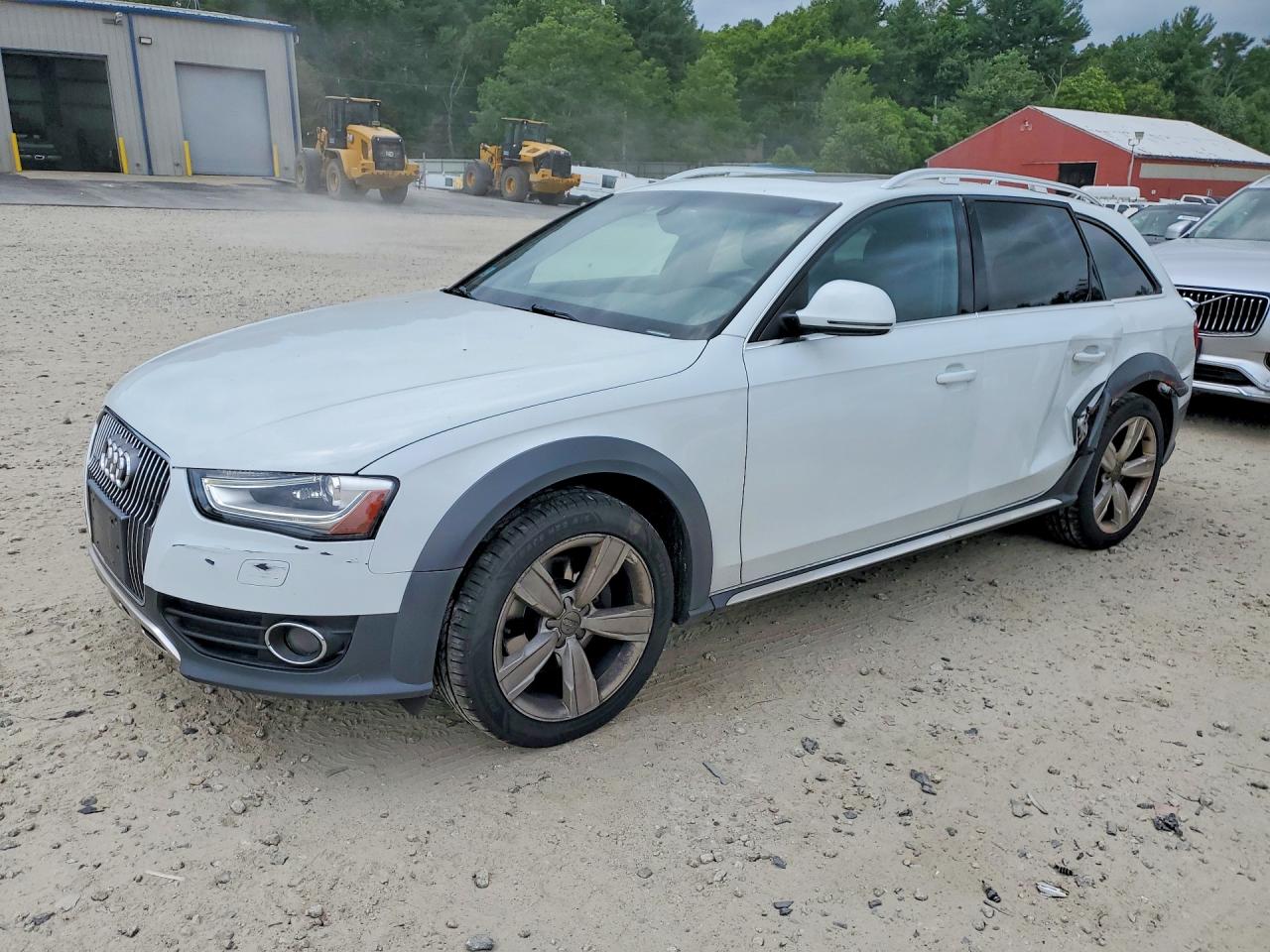 2015 Audi allroad A4 Prestige, VIN WA1VFAFL6FA133855 — Бок