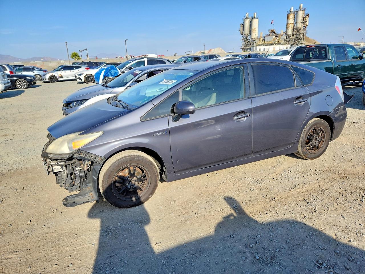 2013 Toyota Prius Three, VIN JTDKN3DU9D5550394 — Front end